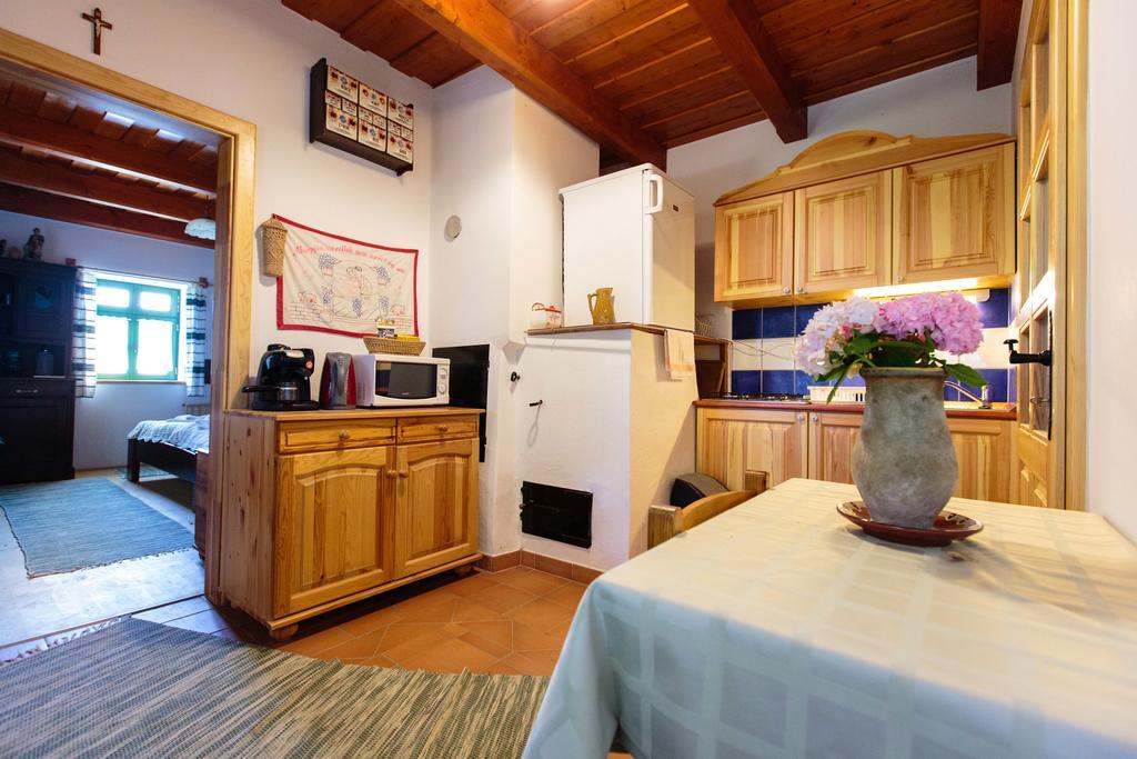 Oereghegyi Apartman Vindornyalak Ruang foto